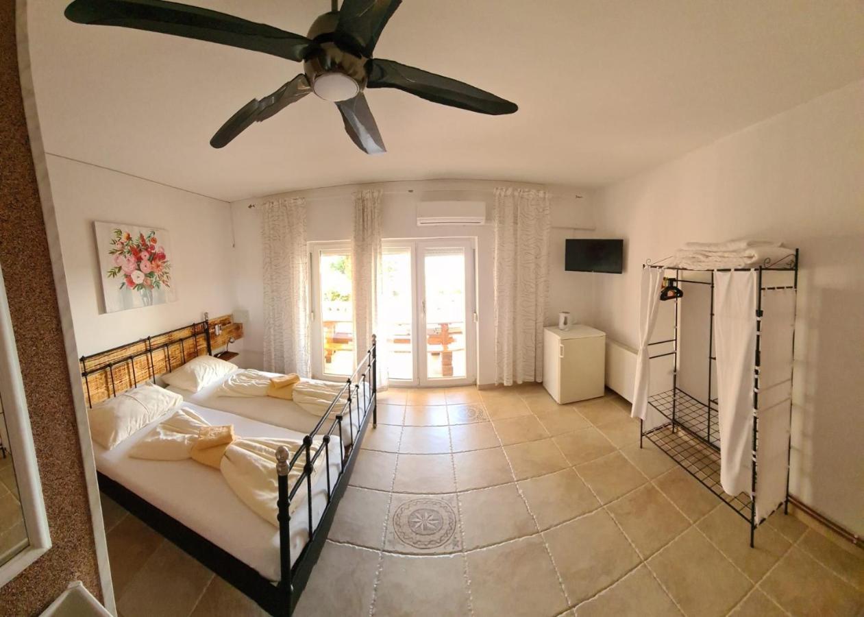 Bed & Breakfast Barbara Novi Vinodolski Zewnętrze zdjęcie
